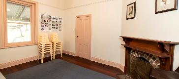 view of a side room in Fall Farm located in Lesmurdie