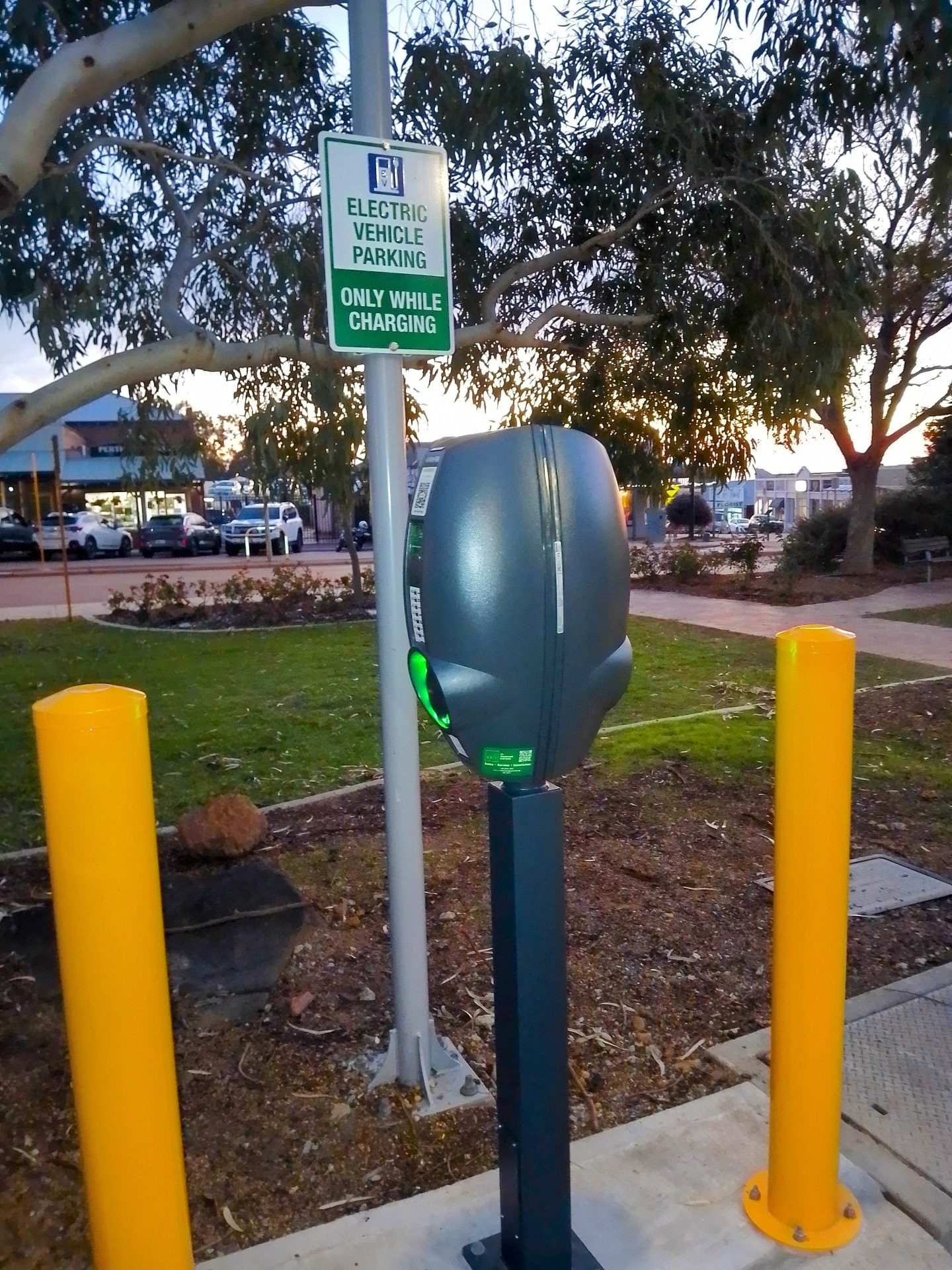City Introduces New EV Charging Station at Kalamunda Library